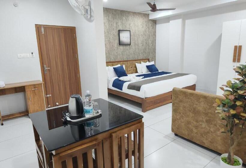 Люкс Повышенной Комфортности, Wayanad Palace