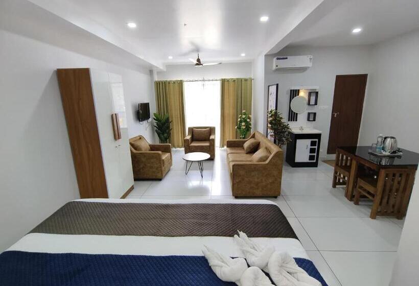 Люкс Повышенной Комфортности, Wayanad Palace