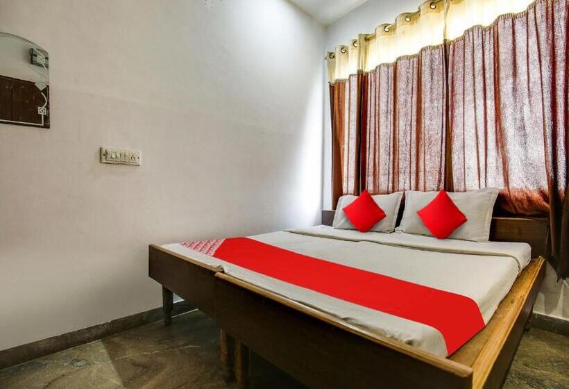 Трехместный Номер Классика, Oyo Hotel Sun Stone