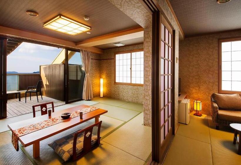 デラックスファミリールーム, 宵待ちの宿　萩一輪