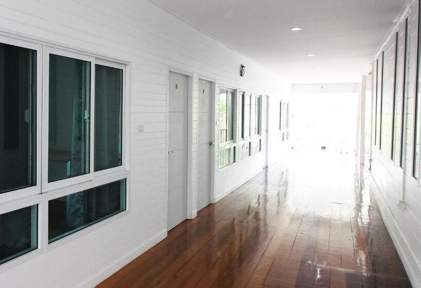 اتاق استاندارد, Room In Guest Room   Baan Khunphiphit Homestay No2229