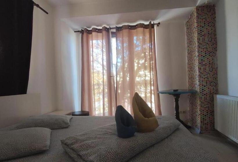 غرفة قياسية, Vila Ka1