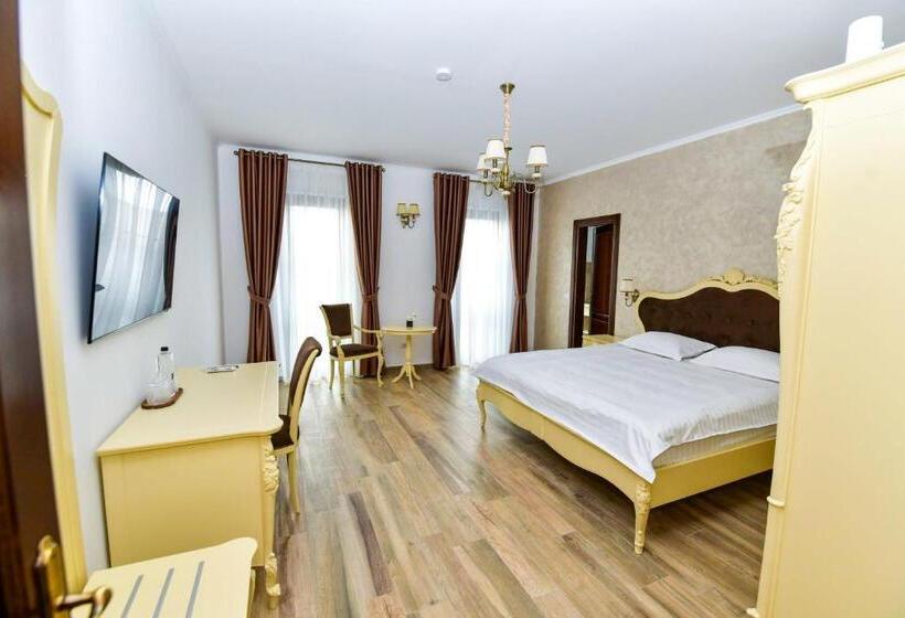 اتاق استاندارد با تخت بزرگ, Pensiunea Ww