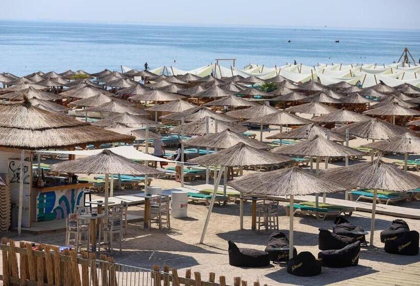 استودیوی استاندارد, Studio Bel Air Paradise