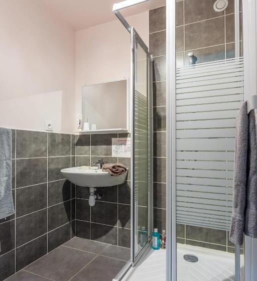 اتاق استاندارد, Auberge De Jeunesse Hi Valmeinier