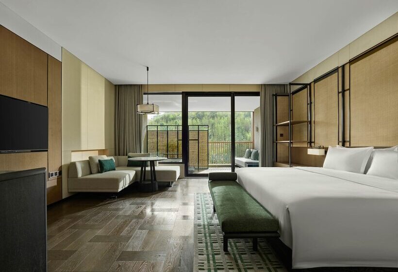 Номер Superior с Видом, Banyan Tree Dongguan Songshan Lake