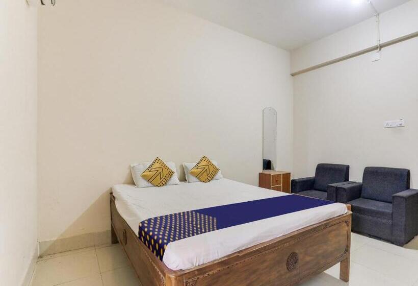 三人经典房间, Spot On Mountain View Lodge And Guest House