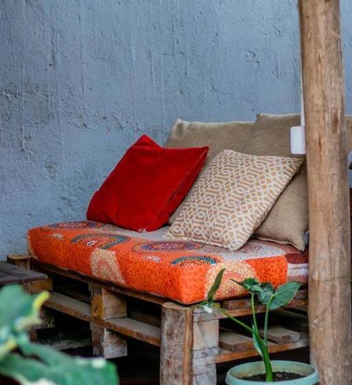 اتاق استاندارد با بالکن, Blue Elephant Villas