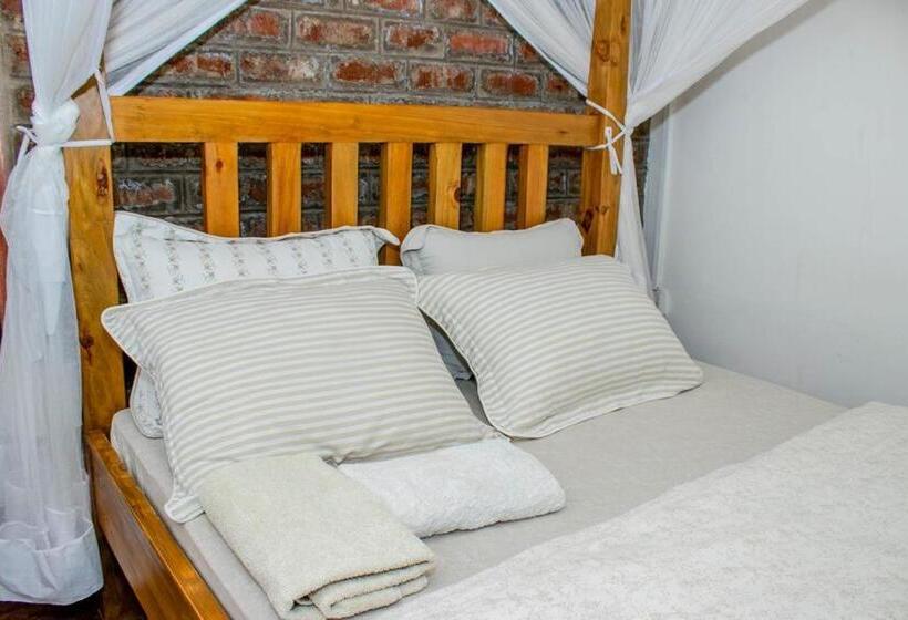 اتاق استاندارد با بالکن, Blue Elephant Villas