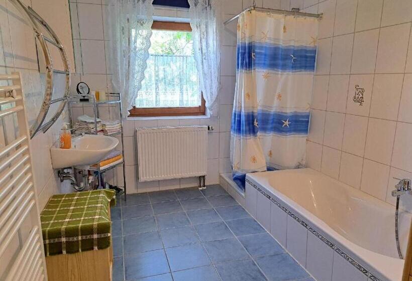 Апартаменты 2 Спальни, Bauernhof Madlhof