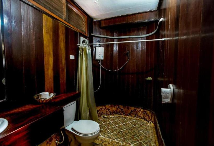 Deluxe room with river view, Bontai Resort, Don Khon