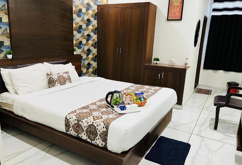 اتاق استاندارد با تخت بزرگ, Plaza Airport Zone
