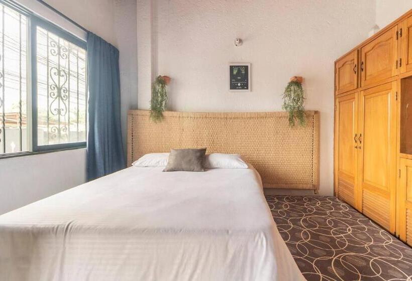 Номер Стандарт Совместная Ванная, Letto Hostal