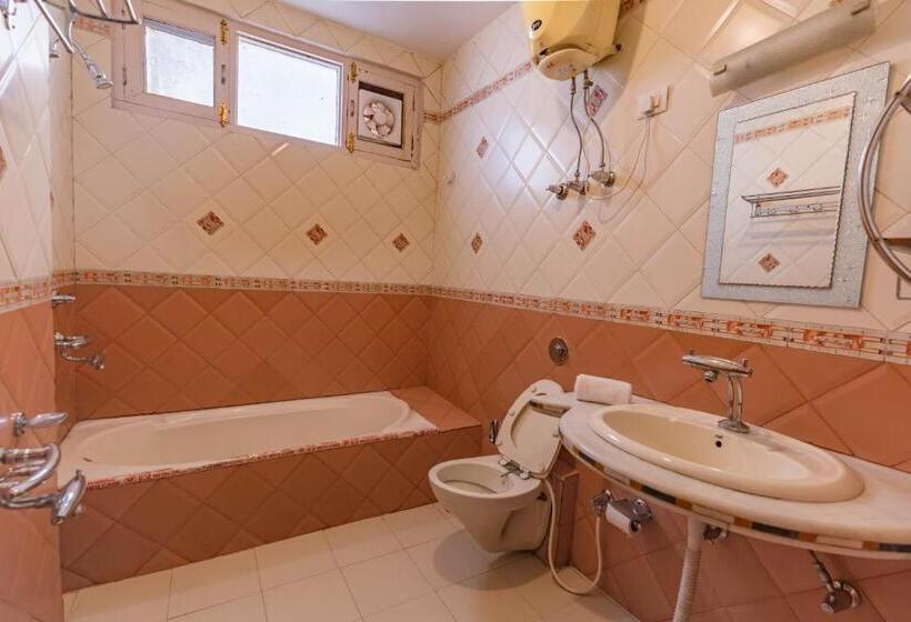 Номер Стандарт с Балконом, Cedar Cottage