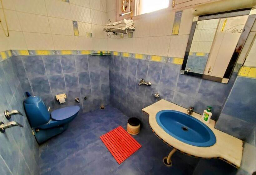 Номер Стандарт с Террасой, Cedar Cottage