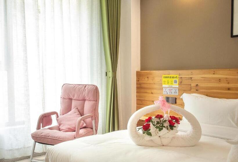 Семейный Номер, Cloudy Warm Hotel   Huangshan Scenic Area Transfer Center Branch