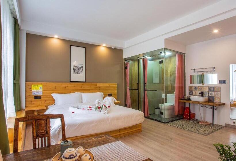 Семейный Номер Deluxe, Cloudy Warm Hotel   Huangshan Scenic Area Transfer Center Branch
