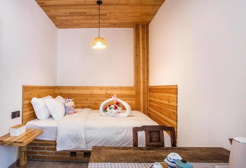Семейный Номер Deluxe, Cloudy Warm Hotel   Huangshan Scenic Area Transfer Center Branch