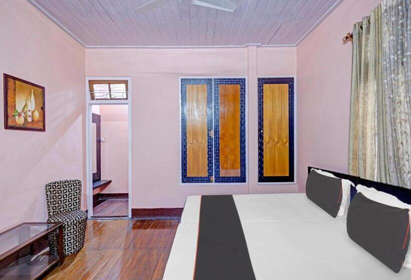 Трехместный Номер Классика, Collection O D Trinayan Suites