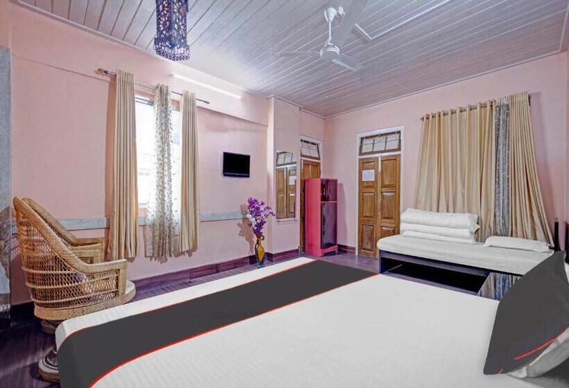 Трехместный Номер Классика, Collection O D Trinayan Suites