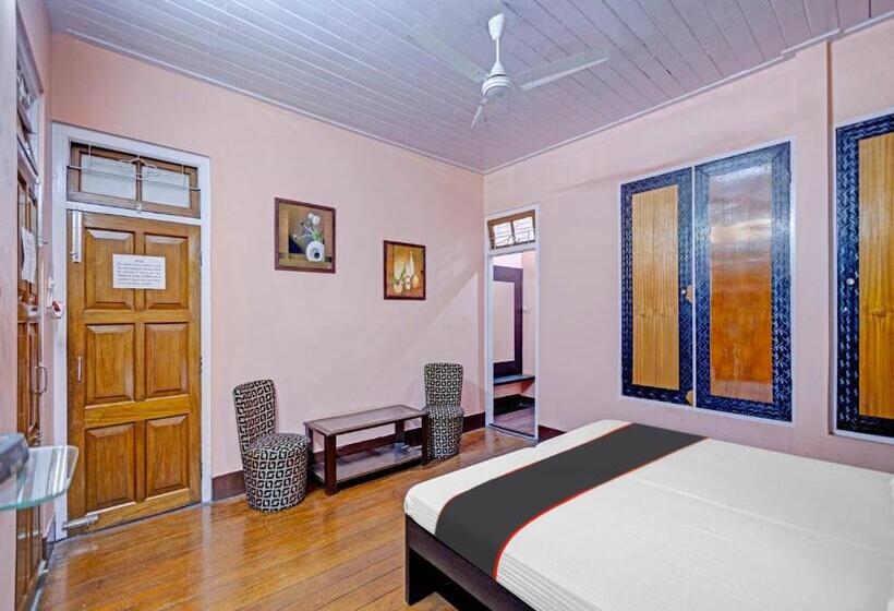 Трехместный Номер Классика, Collection O D Trinayan Suites
