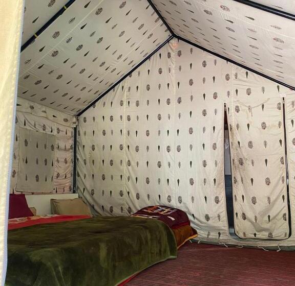 Standard Tent, Green Park Kasol