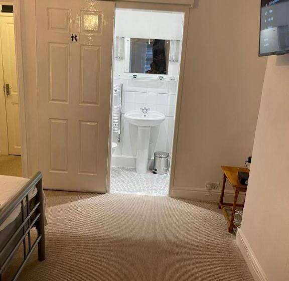اتاق لوکس, Alder En Suites Self Catering With Private Shower 1