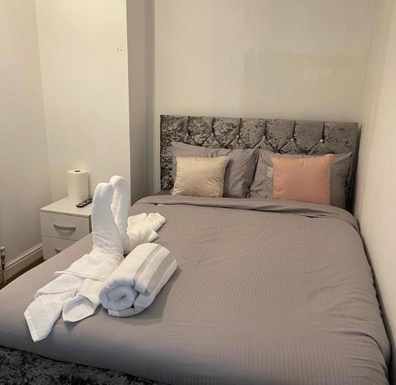 اتاق لوکس, Alder En Suites Self Catering With Private Shower 1