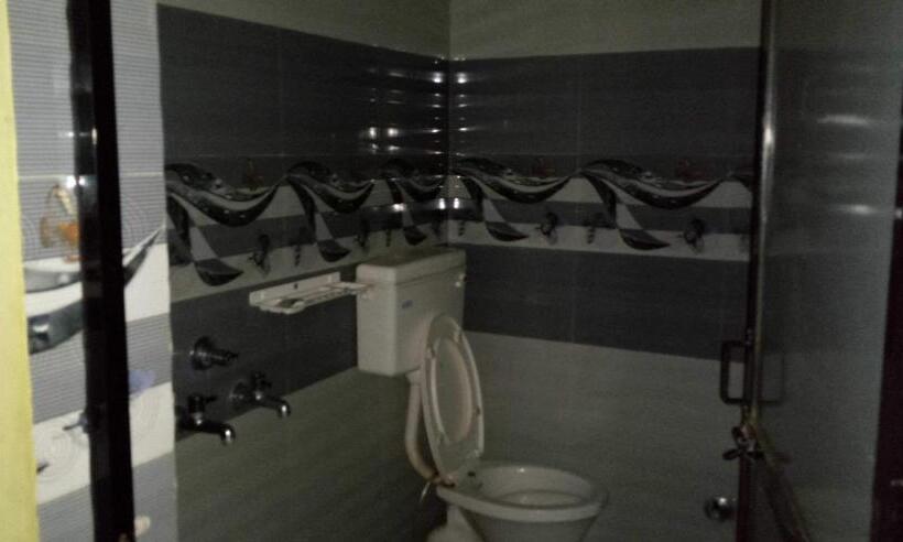 トリプルクラシックルーム, Pop Hotel Kasturi Inn