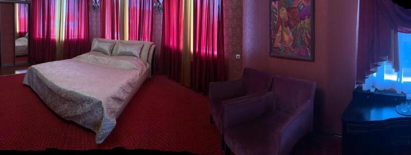 جناح, Arkada Hotel Kharkiv
