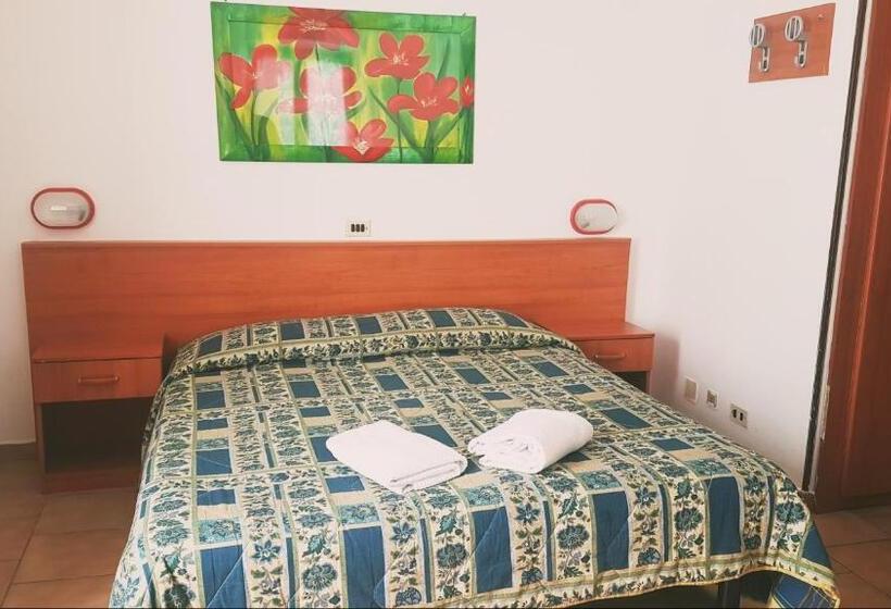 اتاق استاندارد چهار تخته, Miramonti
