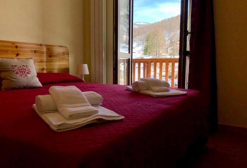 اتاق استاندارد با چشم‌انداز کوهستان, Piccolo Chalet