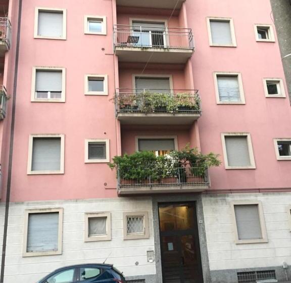 اتاق استاندارد, A Casa Mia