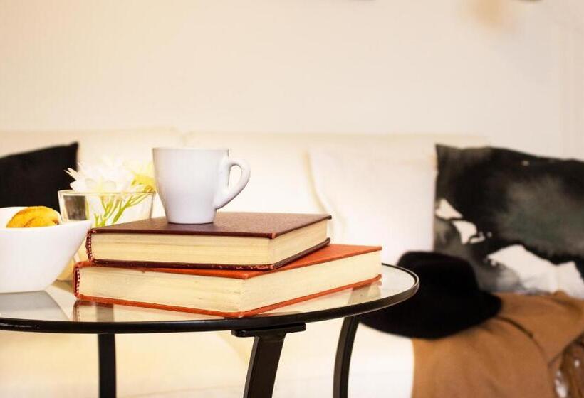 آپارتمان 1 خوابه با بالکن, A Casa Mia