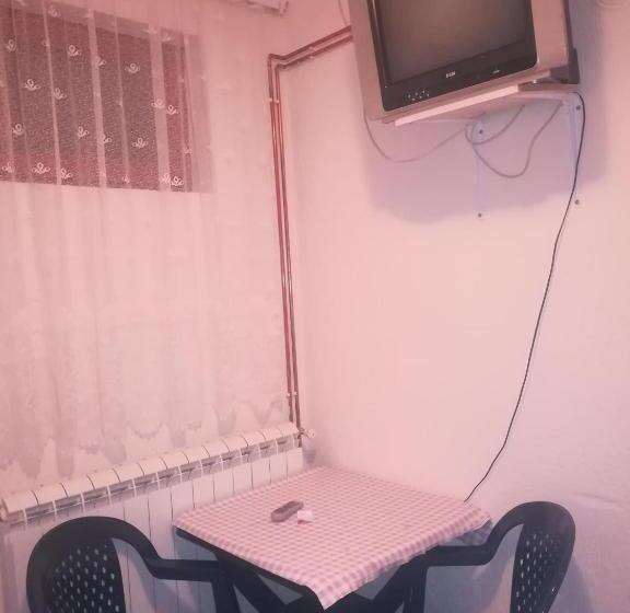 اتاق لوکس, Stefani Apartments