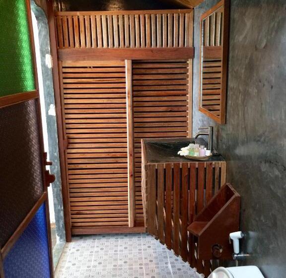 اتاق استاندارد با چشم‌انداز دریا, Prompakdee Kohmak Resort