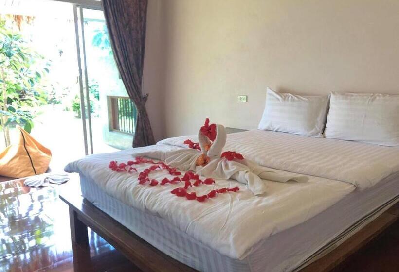 اتاق استاندارد با چشم‌انداز باغ, Prompakdee Kohmak Resort