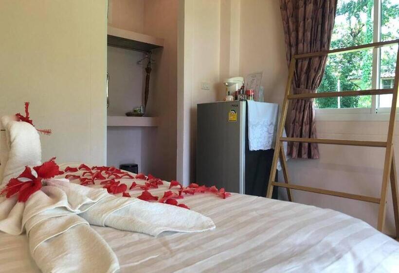 اتاق استاندارد با چشم‌انداز باغ, Prompakdee Kohmak Resort