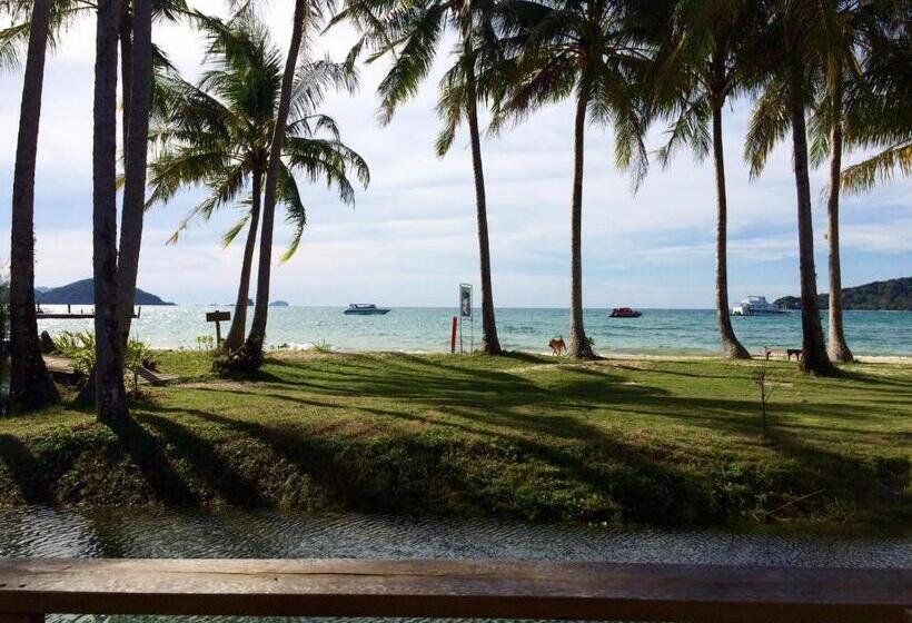 اتاق استاندارد با چشم‌انداز دریا, Prompakdee Kohmak Resort