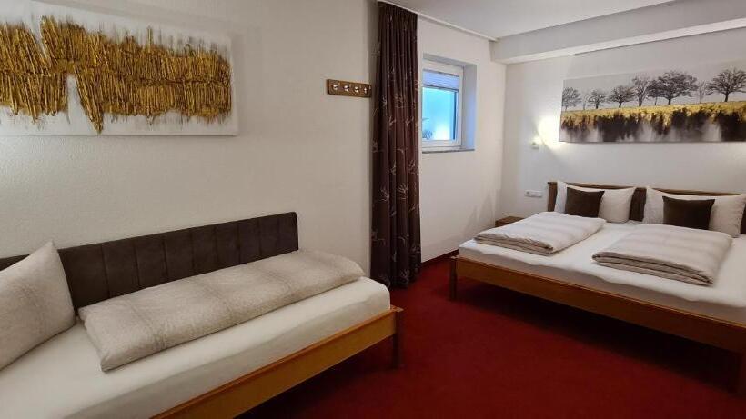 Апартаменты 2 Спальни, Apart Holiday