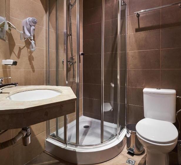 Апартаменты 2 Спальни, Mountain Paradise By The Walnut Trees   Free Wellness