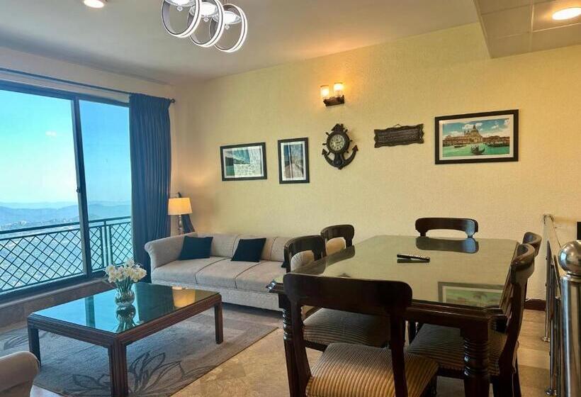 کابین, Luxury Cottage Retreat
