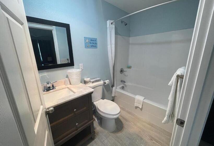 Люкс Кровать Кинг, Coastal Inn And Suites