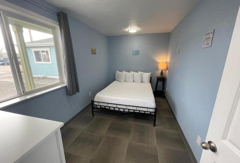 Люкс 3 Спальни, Coastal Inn And Suites