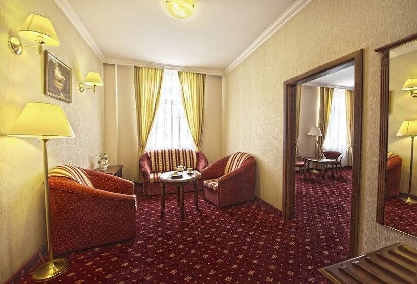 Apartamento 1 Dormitório, Jakub Sobieski