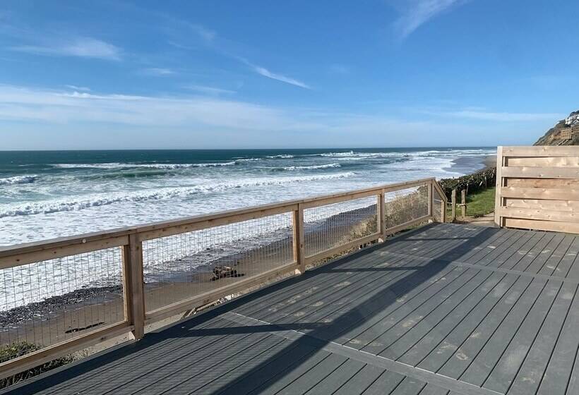 Люкс Семейный 2 Спальни, West Beach Suites