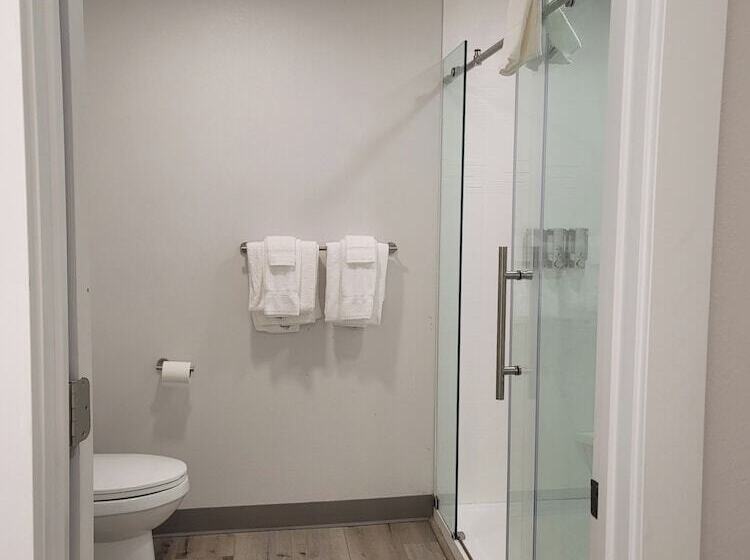 Люкс Семейный 2 Спальни, West Beach Suites