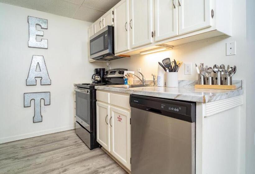 Lejlighed 1 Soveværelse m. Udsigt, Condo In Gatlinburg Very Peaceful   10 Min Walk To Main Strip