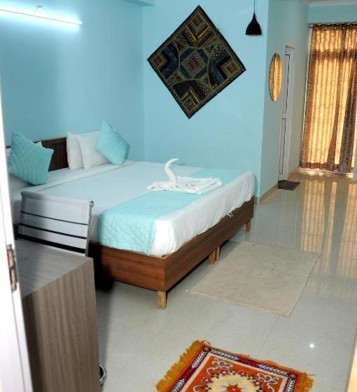 Трехместный Номер Классика, Collection O 81038 Royal Galaxy Inn