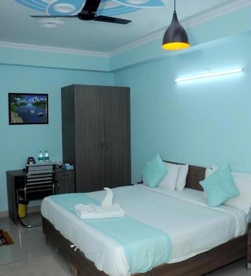 Трехместный Номер Классика, Collection O 81038 Royal Galaxy Inn